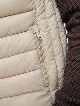 Ladda upp bild till gallerivisning, model_shot-detail