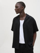 Ladda upp bild till gallerivisning, model_shot-creative