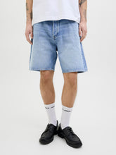 Ladda upp bild till gallerivisning, model_shot-front