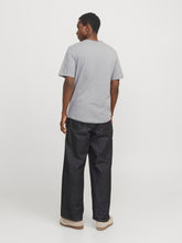 Ladda upp bild till gallerivisning, model_shot-back