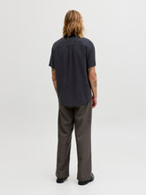 Ladda upp bild till gallerivisning, model_shot-back