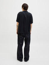 Ladda upp bild till gallerivisning, model_shot-back