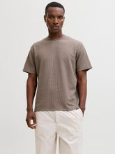 Ladda upp bild till gallerivisning, model_shot-front