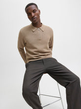 Ladda upp bild till gallerivisning, model_shot-creative