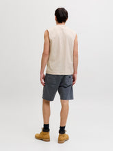 Ladda upp bild till gallerivisning, model_shot-back