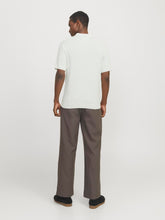 Ladda upp bild till gallerivisning, model_shot-back