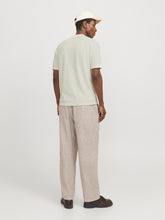 Ladda upp bild till gallerivisning, model_shot-back