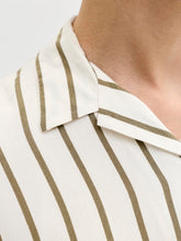 Ladda upp bild till gallerivisning, model_shot-detail