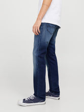 Ladda upp bild till gallerivisning, model_shot-detail