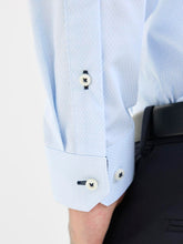 Ladda upp bild till gallerivisning, model_shot-detail