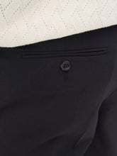 Ladda upp bild till gallerivisning, model_shot-detail