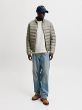 Ladda upp bild till gallerivisning, model_shot-front_full