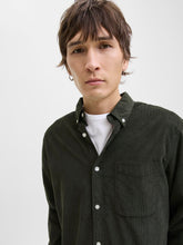 Ladda upp bild till gallerivisning, model_shot-creative