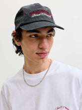 Ladda upp bild till gallerivisning, model_shot-creative