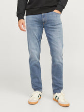 Ladda upp bild till gallerivisning, model_shot-front
