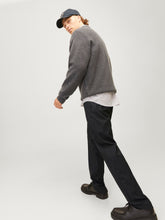 Ladda upp bild till gallerivisning, model_shot-creative