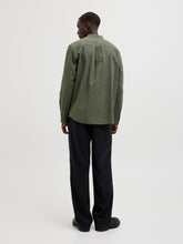 Ladda upp bild till gallerivisning, model_shot-back