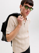 Ladda upp bild till gallerivisning, model_shot-creative
