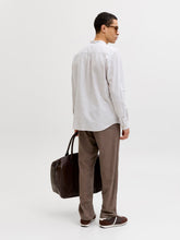 Ladda upp bild till gallerivisning, model_shot-back

