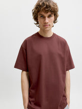 Ladda upp bild till gallerivisning, model_shot-creative
