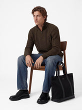Ladda upp bild till gallerivisning, model_shot-creative
