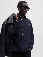 Ladda upp bild till gallerivisning, model_shot-creative
