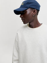 Ladda upp bild till gallerivisning, model_shot-creative
