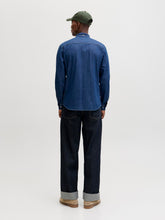 Ladda upp bild till gallerivisning, model_shot-back
