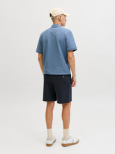 Ladda upp bild till gallerivisning, model_shot-back
