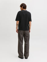 Ladda upp bild till gallerivisning, model_shot-back
