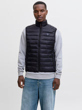 Ladda upp bild till gallerivisning, model_shot-front
