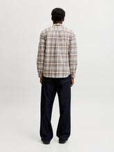 Ladda upp bild till gallerivisning, model_shot-back
