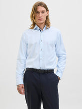 Ladda upp bild till gallerivisning, model_shot-front
