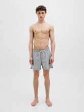 Ladda upp bild till gallerivisning, model_shot-front_full

