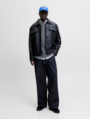 model_shot-front_full