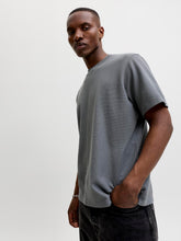 Ladda upp bild till gallerivisning, model_shot-creative
