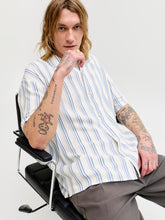 Ladda upp bild till gallerivisning, model_shot-creative
