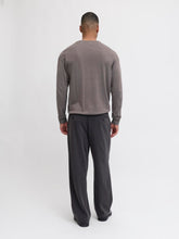 Ladda upp bild till gallerivisning, model_shot-back
