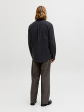 Ladda upp bild till gallerivisning, model_shot-back
