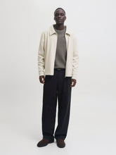 Ladda upp bild till gallerivisning, model_shot-front_full
