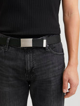 Ladda upp bild till gallerivisning, model_shot-front
