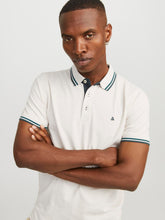 Ladda upp bild till gallerivisning, model_shot-creative
