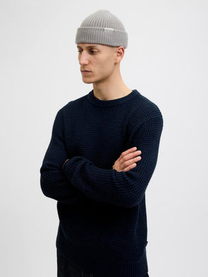 model_shot-front