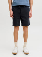 Ladda upp bild till gallerivisning, model_shot-front
