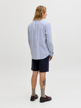 Ladda upp bild till gallerivisning, model_shot-back
