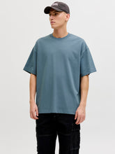 Ladda upp bild till gallerivisning, model_shot-front
