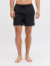 Ladda upp bild till gallerivisning, model_shot-front
