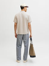 Ladda upp bild till gallerivisning, model_shot-back
