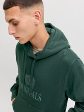 Ladda upp bild till gallerivisning, model_shot-creative
