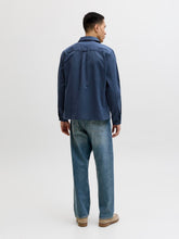 Ladda upp bild till gallerivisning, model_shot-back
